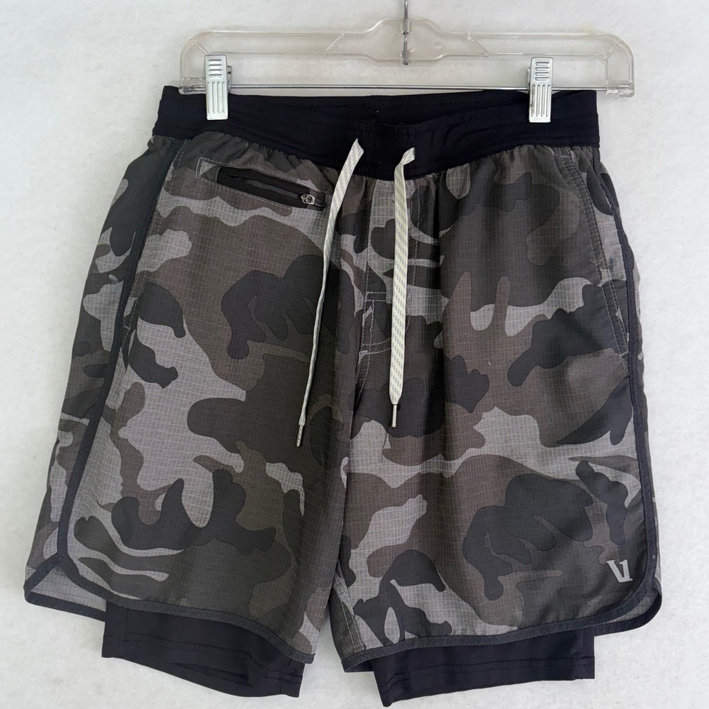 Vuori Stockton 2-in-1 Shorts Mens Small Charcoal Camo Compression Lined Ripstop